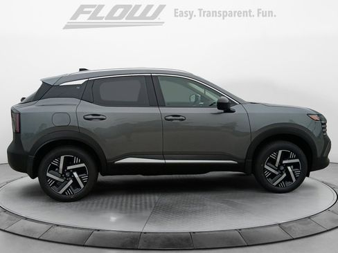 New 2026 Nissan Kicks SV w/ SV Premium Package FWD image 8