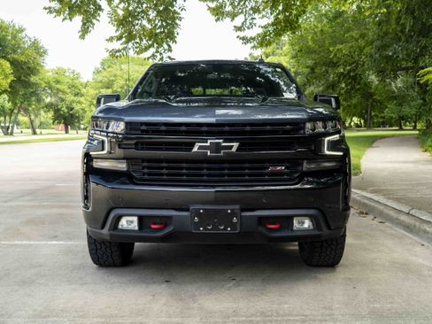 Used 2021 Chevrolet Silverado 1500 LT Trail Boss w/ Convenience Package II AWD/4WD image 3