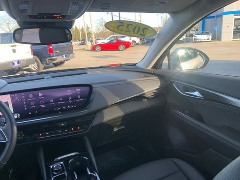 Certified 2025 Buick Envision Preferred image 37