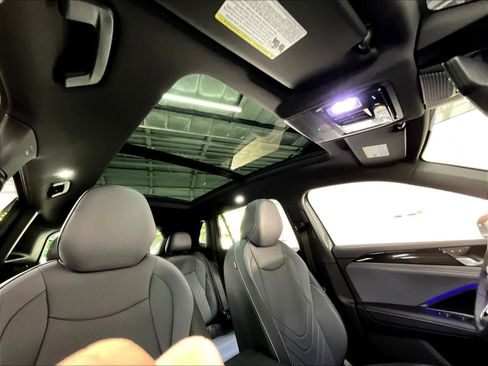 New 2026 Volkswagen Tiguan SE R-Line image 28