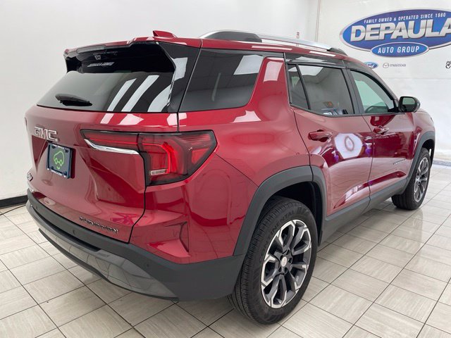 Used 2025 GMC Terrain Elevation w/ Elevation Premium Package FWD image 9