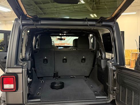 Used 2021 Jeep Wrangler Unlimited Sport image 35