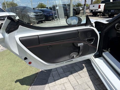 Used 2016 Alfa Romeo 4C Spider RWD image 15
