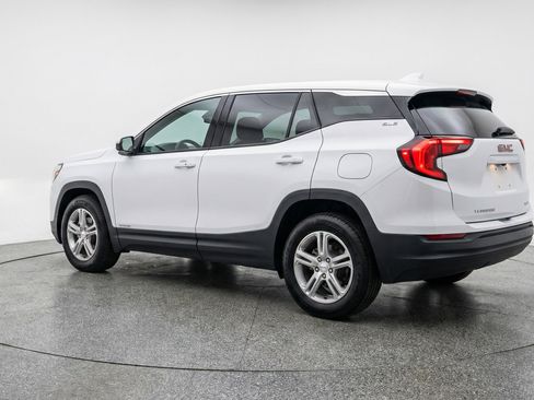 Used 2024 GMC Terrain SLE FWD image 6