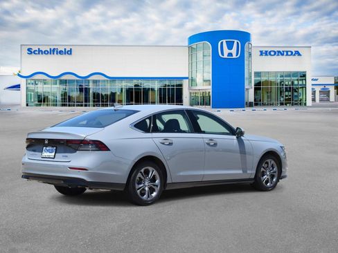 Used 2025 Honda Accord EX-L image 3