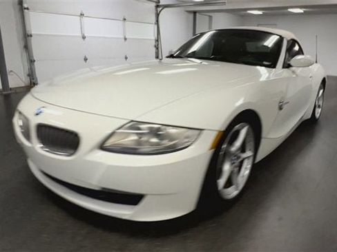 Used 2007 BMW Z4 3.0si image 4
