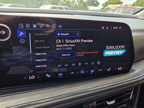 Used 2025 Chevrolet Suburban LT w/ Comfort Package RWD image 24