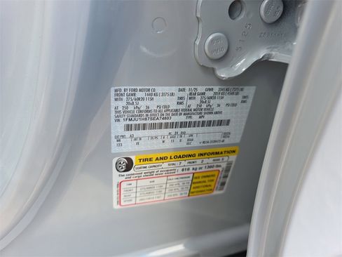 New 2025 Ford Expedition Active image 44