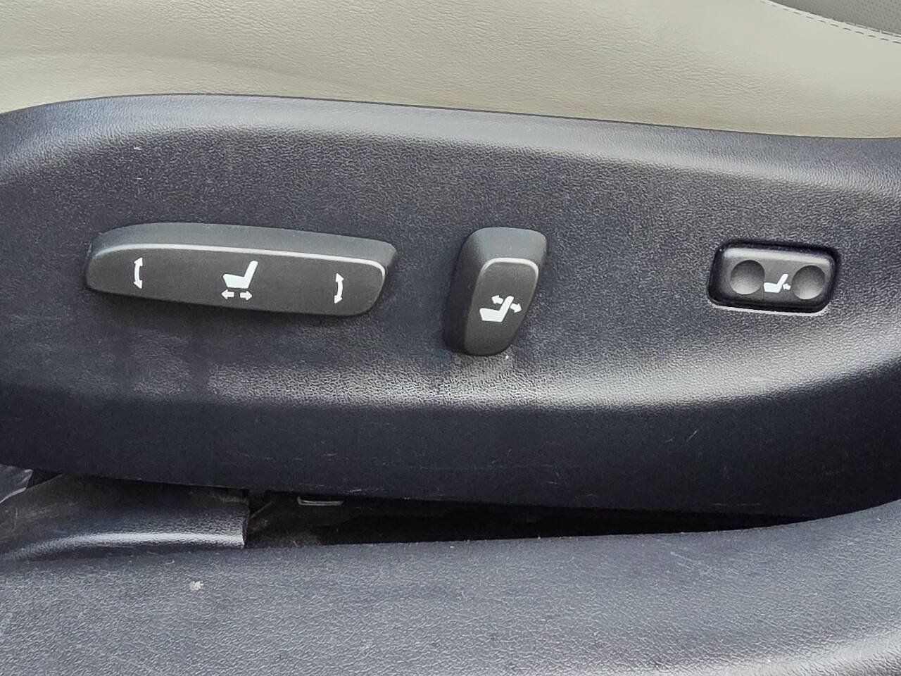 Used 2010 Lexus IS 250 AWD w/ Preferred Accessory Package image 20