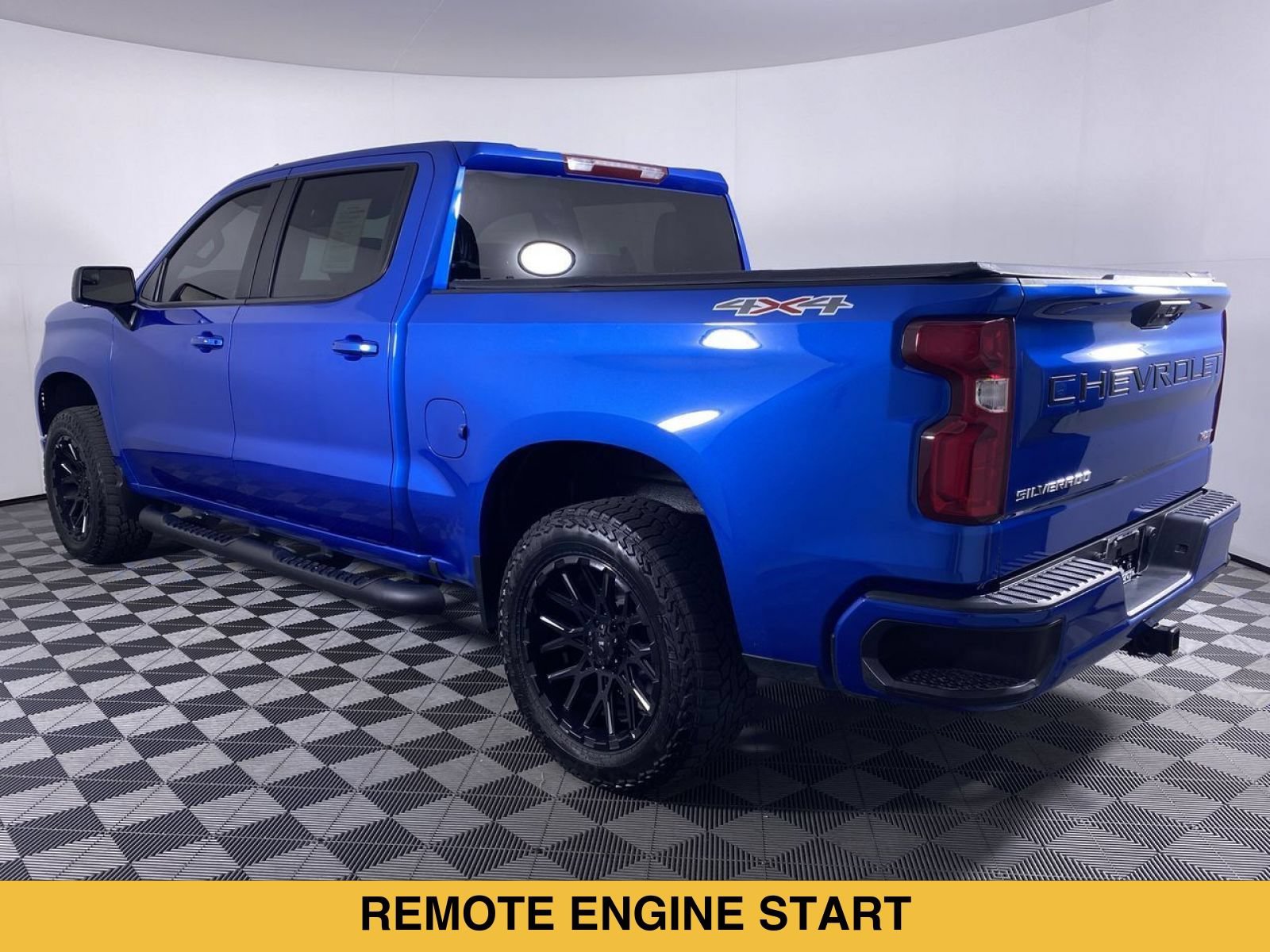 Certified 2024 Chevrolet Silverado 1500 RST AWD/4WD image 17