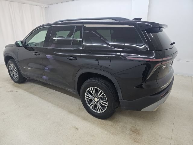 Used 2026 Chevrolet Traverse LT w/ Driver Confidence Package FWD image 6