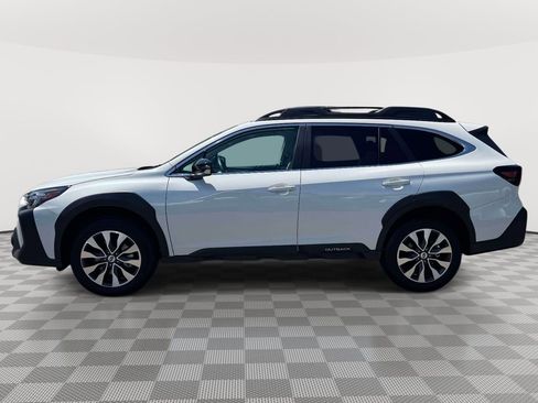 Used 2025 Subaru Outback Limited AWD/4WD image 5