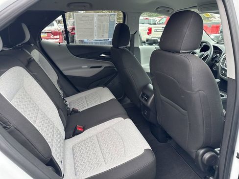 Certified 2023 Chevrolet Equinox LT w/ Driver Convenience Package image 13