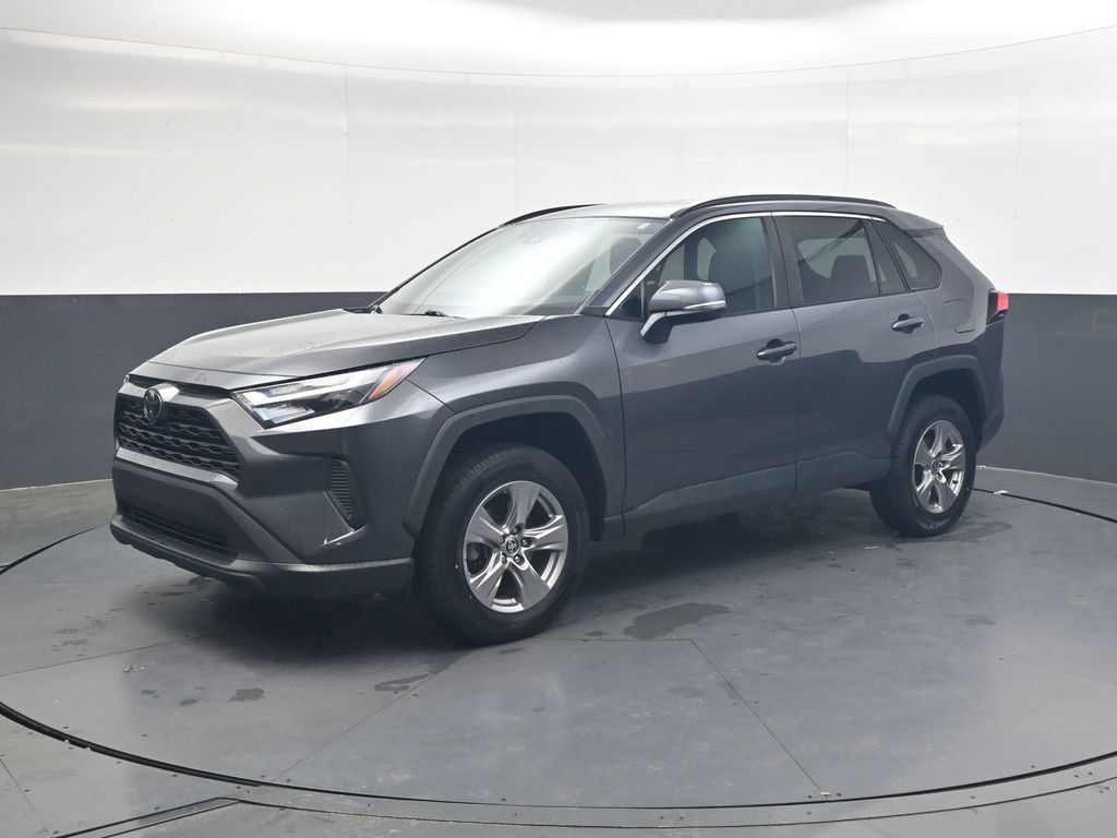 Used 2023 Toyota RAV4 XLE FWD image 8