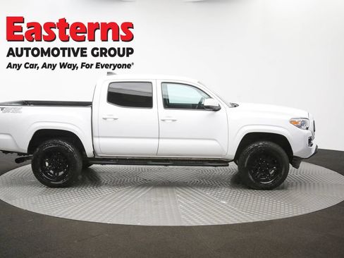 Used 2021 Toyota Tacoma SR AWD/4WD image 45