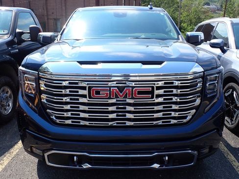 Used 2023 GMC Sierra 1500 Denali AWD/4WD image 5