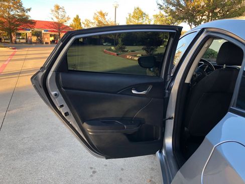 Used 2017 Honda Civic EX-T image 17