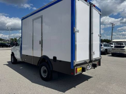 Used 2024 Ford E-350 and Econoline 350 Super Duty w/ Power Windows & Locks Group RWD image 3