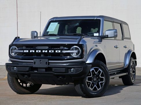 Used 2024 Ford Bronco Outer Banks AWD/4WD image 57