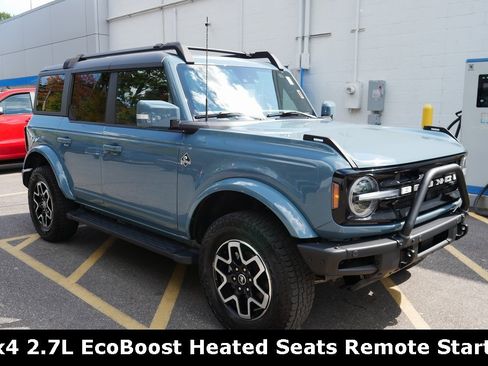 Used 2022 Ford Bronco Outer Banks image 2