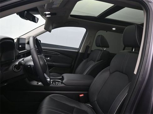 Used 2023 Honda Pilot Elite image 15