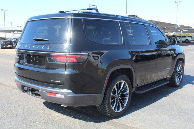 Used 2022 Jeep Wagoneer Series II w/ Premium Group I AWD/4WD image 3