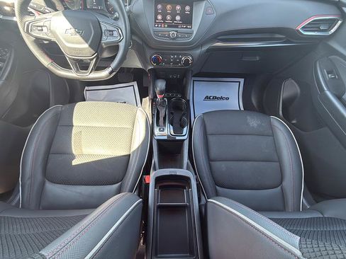 Used 2023 Chevrolet TrailBlazer RS FWD image 35