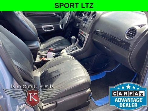Used 2013 Chevrolet Captiva Sport LTZ FWD image 4