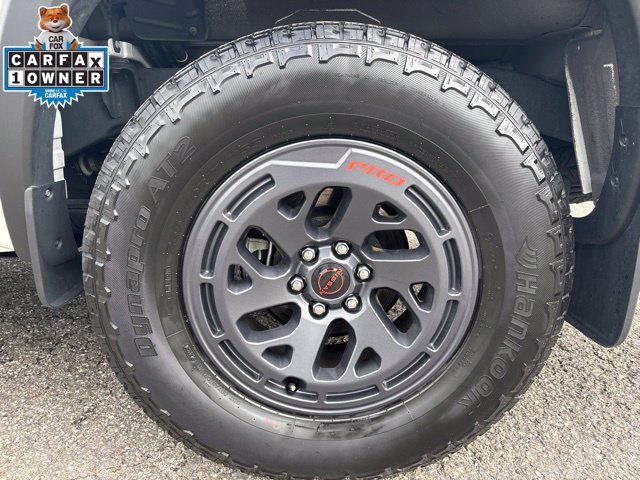 Used 2025 Nissan Frontier PRO-4X w/ Pro Convenience Package AWD/4WD image 12