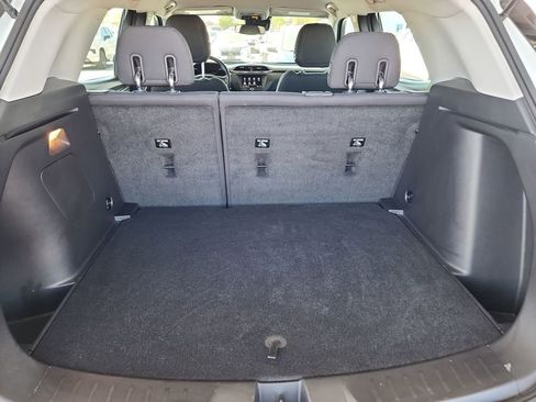 Used 2023 Chevrolet TrailBlazer LS image 38