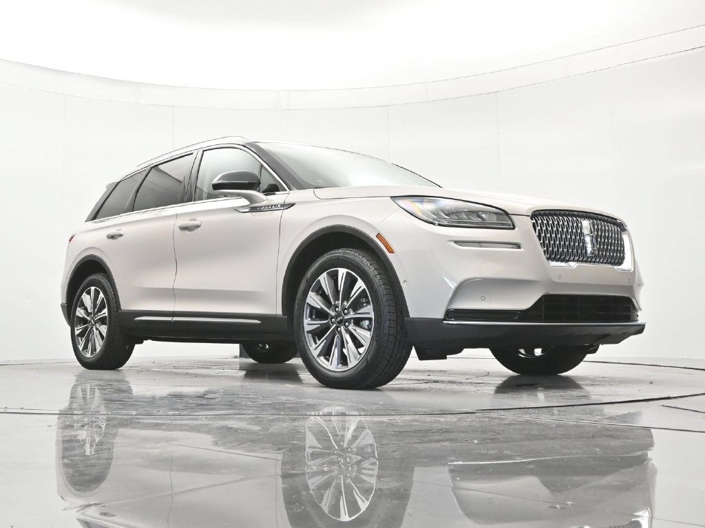 Used 2022 Lincoln Corsair Reserve w/ Equipment Group 201A FWD image 40