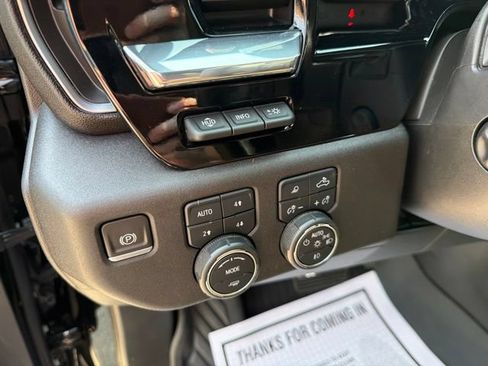 Used 2023 Chevrolet Silverado 1500 High Country w/ Technology Package AWD/4WD image 16