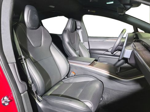 Used 2024 Tesla Model X AWD/4WD image 13