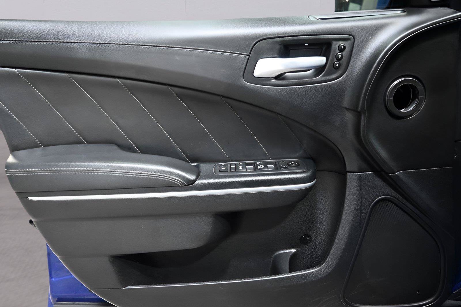 Used 2020 Dodge Charger Scat Pack RWD image 9