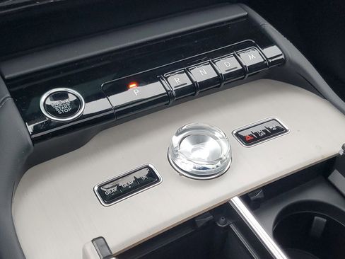 New 2025 Lincoln Navigator L Reserve image 25