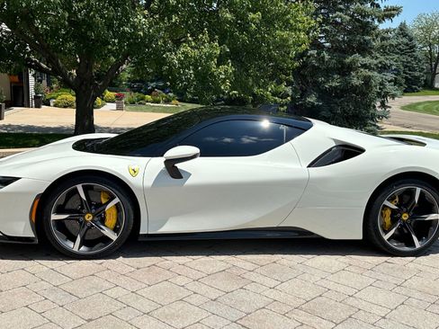 Used 2023 Ferrari SF90 Stradale image 61