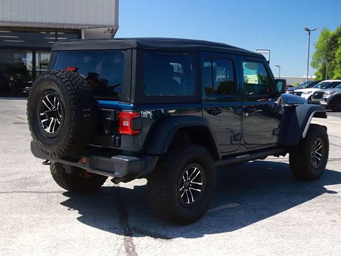 Used 2025 Jeep Wrangler Unlimited Sport AWD/4WD image 7