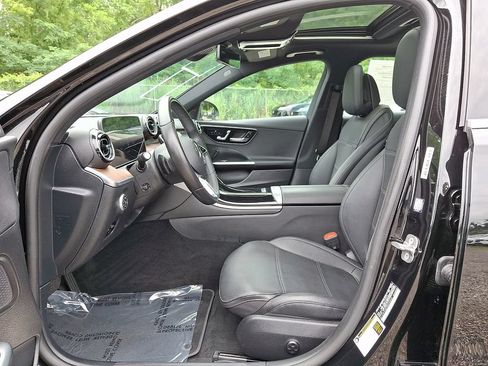 Used 2024 Mercedes-Benz C 300 4MATIC Sedan image 13