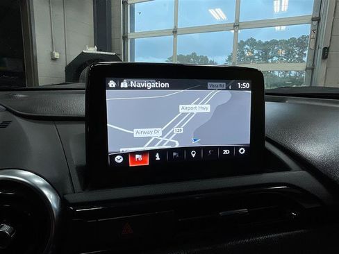 Used 2022 MAZDA MX-5 Miata RF Grand Touring RWD image 17
