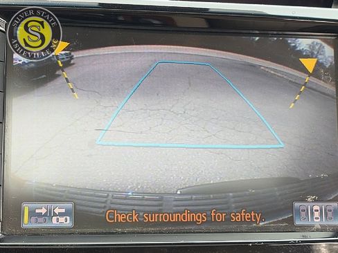 Used 2013 Toyota Land Cruiser image 33