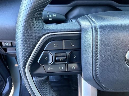 Used 2025 Toyota Tundra Limited image 23