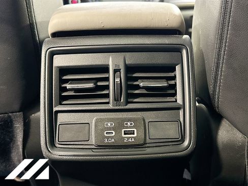 Certified 2025 Subaru Forester Premium image 26