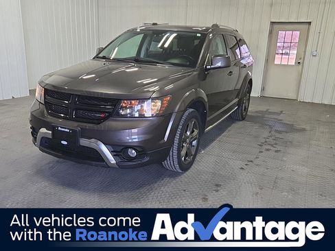 Used 2015 Dodge Journey Crossroad w/ Flexible Seating Group image 1