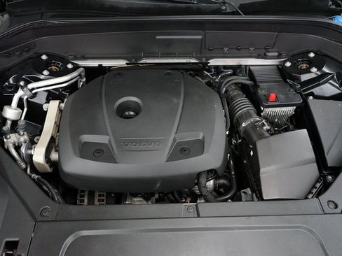 Used 2022 Volvo XC90 T6 Momentum image 47