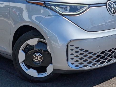 New 2025 Volkswagen ID. Buzz Pro S image 2