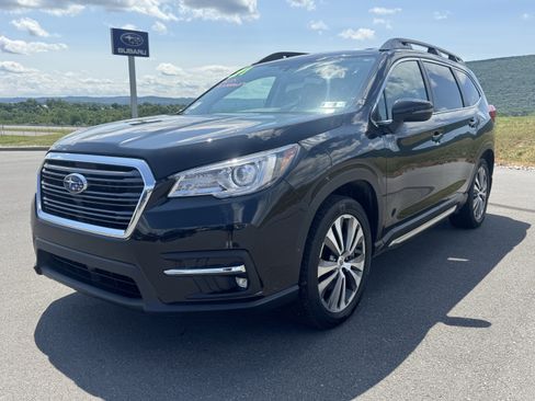 Used 2021 Subaru Ascent Limited w/ Technology Package AWD/4WD image 8