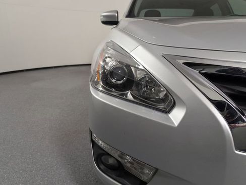 Used 2015 Nissan Altima 2.5 SV w/ Convenience Package image 29