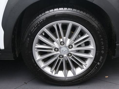 Used 2021 Hyundai Kona SEL FWD image 34
