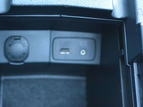 Used 2015 Subaru Forester 2.0XT Touring image 24