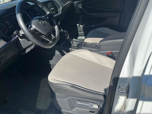 Used 2019 Volkswagen Jetta R-Line image 8